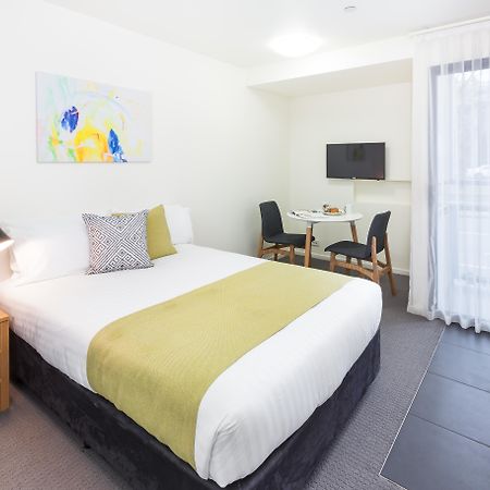 City Edge North Melbourne Apartment Hotel Экстерьер фото
