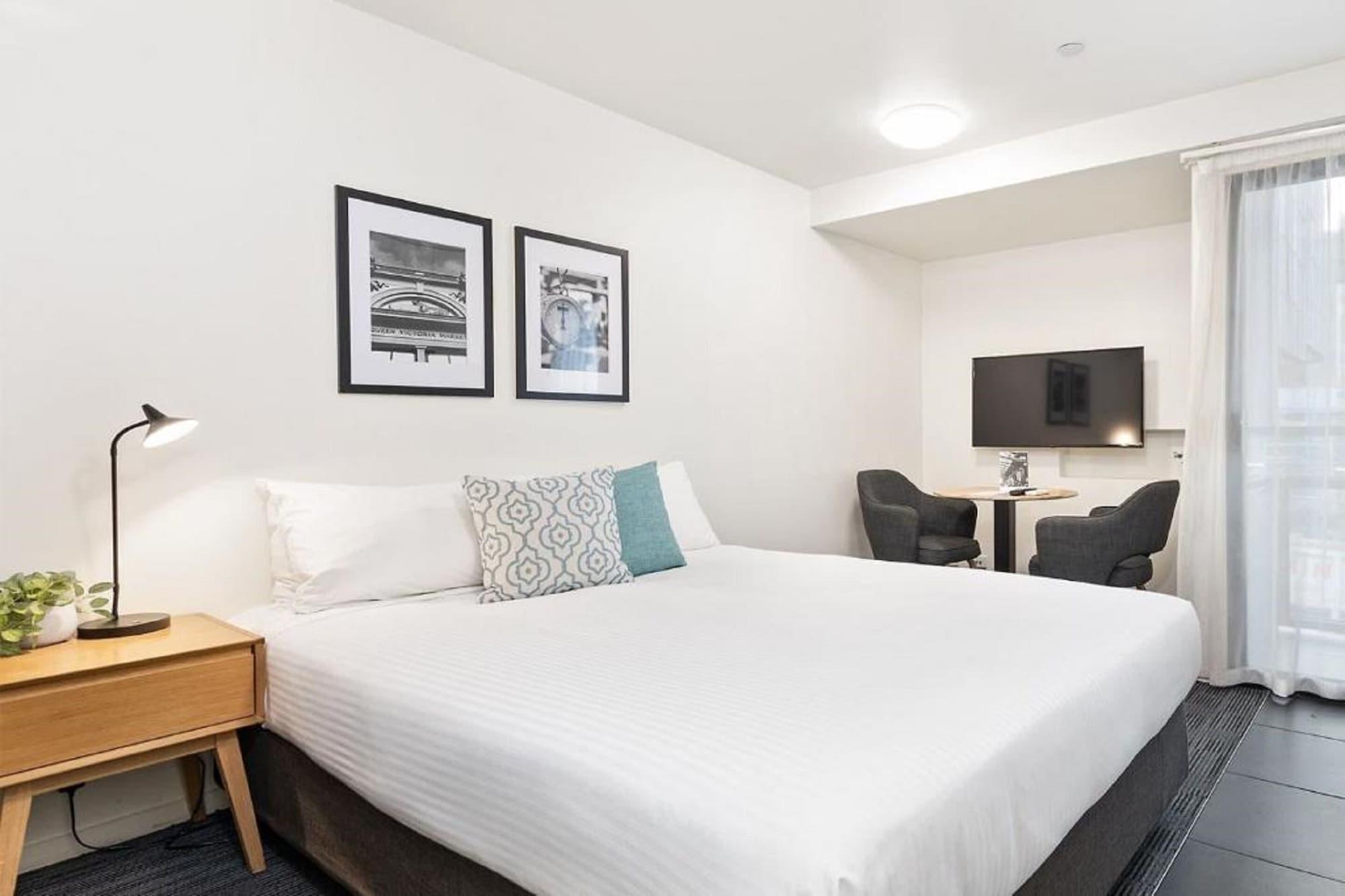 City Edge North Melbourne Apartment Hotel Экстерьер фото