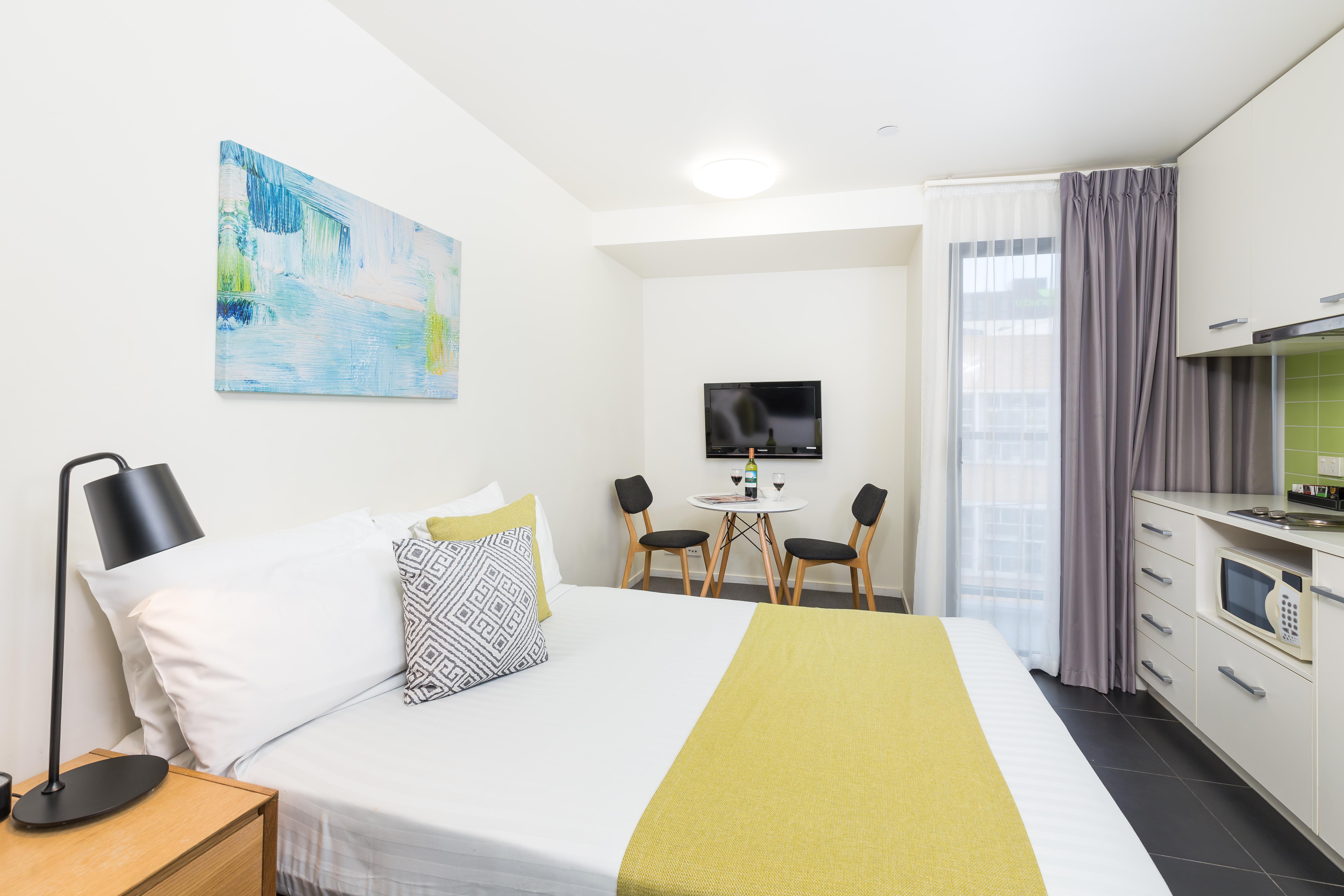City Edge North Melbourne Apartment Hotel Экстерьер фото