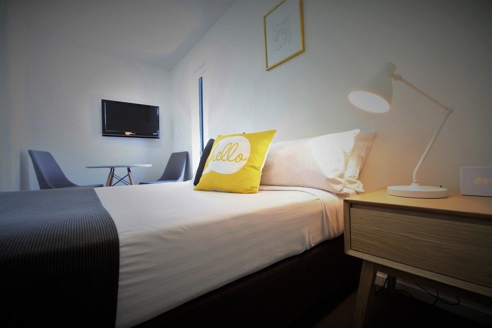 City Edge North Melbourne Apartment Hotel Экстерьер фото