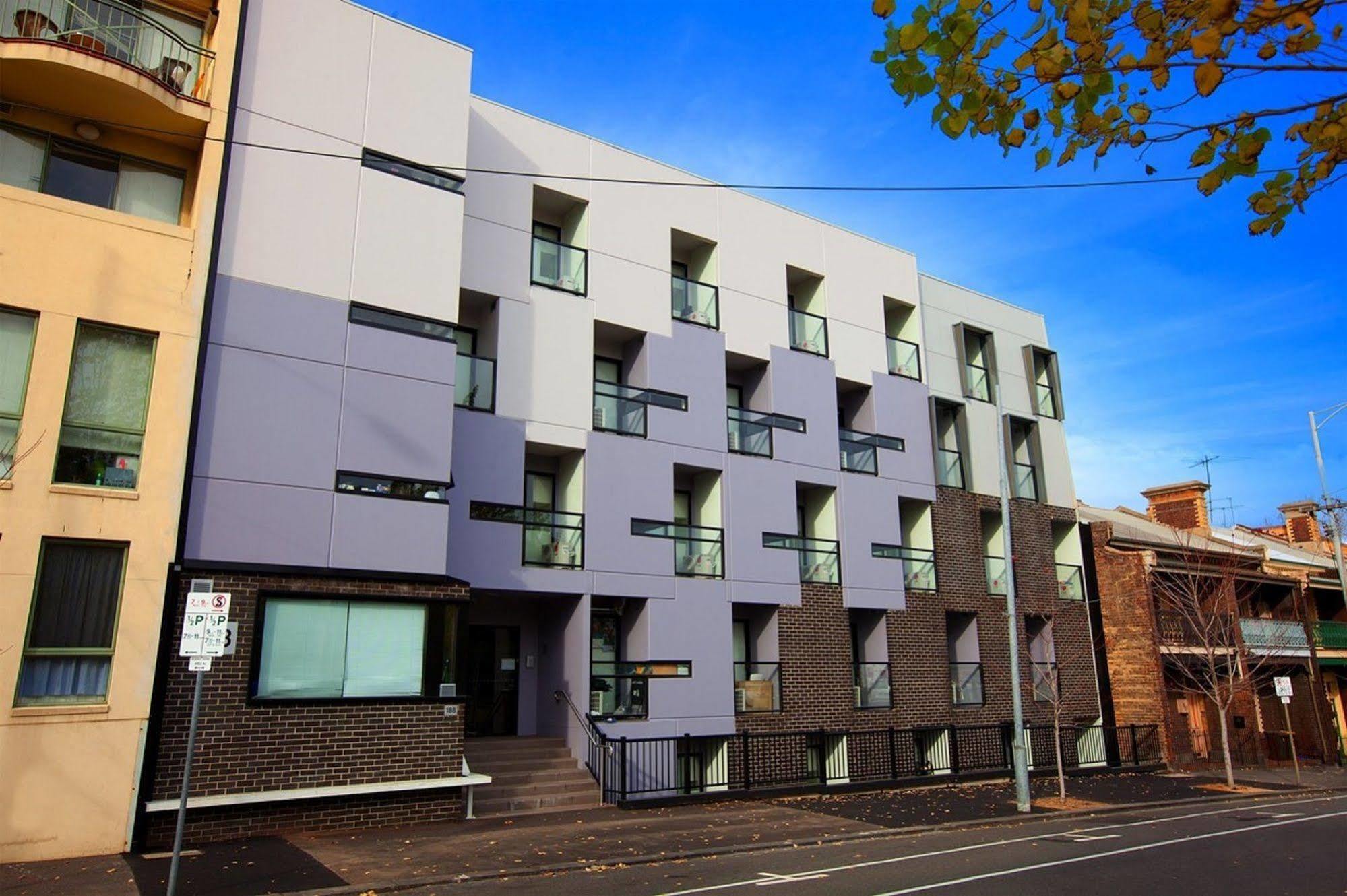 City Edge North Melbourne Apartment Hotel Экстерьер фото