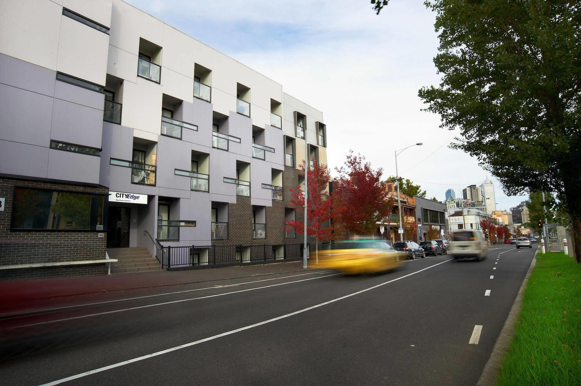 City Edge North Melbourne Apartment Hotel Экстерьер фото